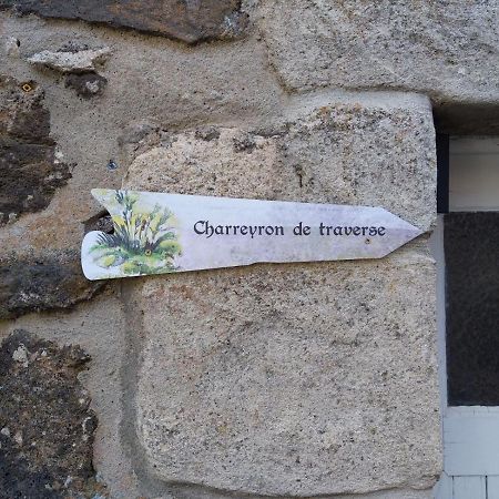 Gîte de la chapelle, au coeur de la cité médiévale Allègre Esterno foto