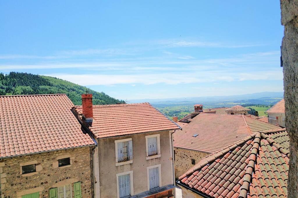 Gîte de la chapelle, au coeur de la cité médiévale Allègre Esterno foto