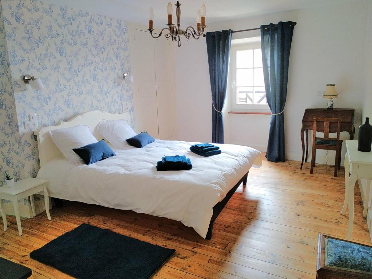 Gîte de la chapelle, au coeur de la cité médiévale Allègre Esterno foto